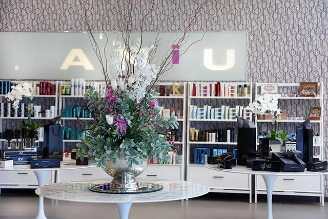 ANiU Salon & Spa