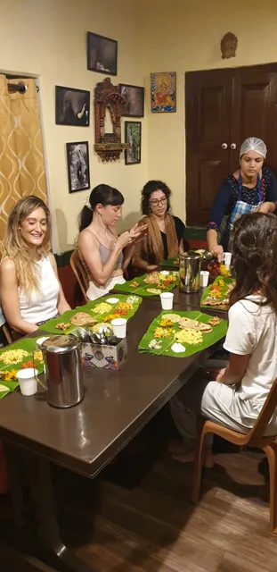 Sandhyas House (Veg Restaurant)