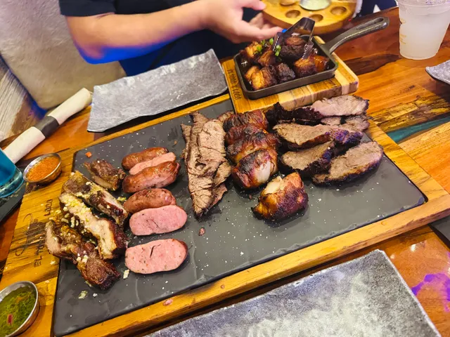 El Toro Loco Steakhouse Hammocks