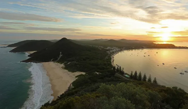 Tomaree Head Summit walk