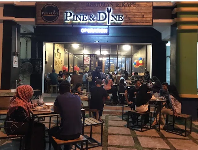 Pine&Dine