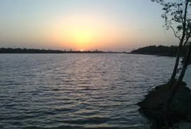 Lalpari Lake