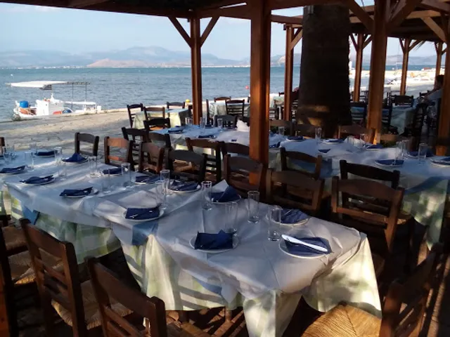 Ostria restaurant Myloi