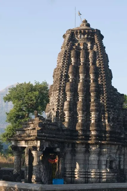 Amruteshwar Temple