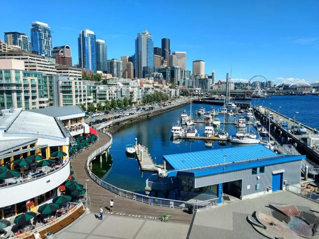 Bell Street at Pier 66