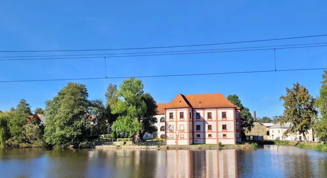 Zámek Horní Cerekev