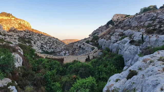 Victoria Lines Trail