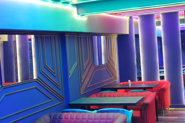 Old Street 205 Cafe & Restaurant