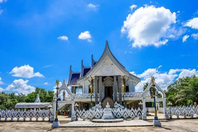 Wat Phra Phutthabat Yasothon