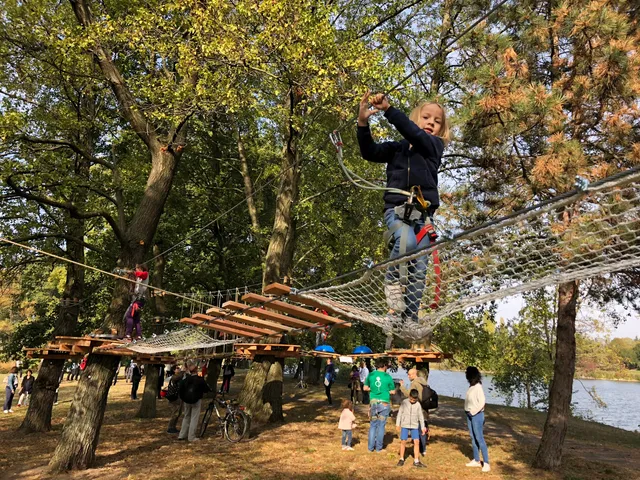 Ecopark Adventures Créteil Pompadour | Accrobranche 94
