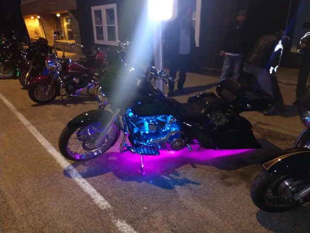 Garlow's Bar & Grill