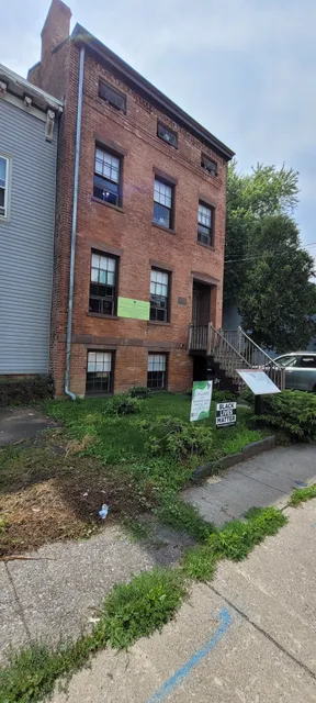 Stephen and Harriet Myers Residence