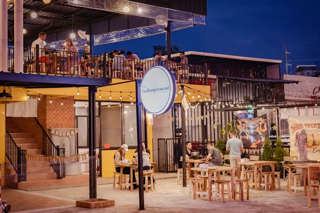 บ้านเพื่อนหมูกระทะแคมป์ (friendhouse_hkt)