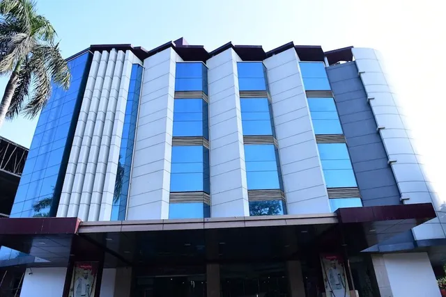 Hotel Ravisha Continental