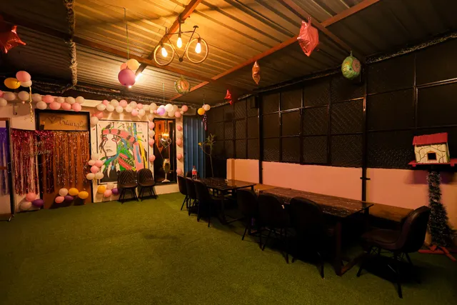 cafe triangle rooftop