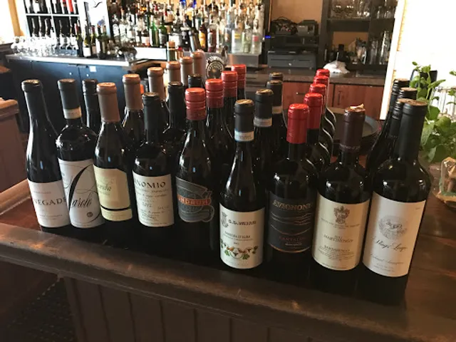 MAAZA29 KITCHEN & BAR