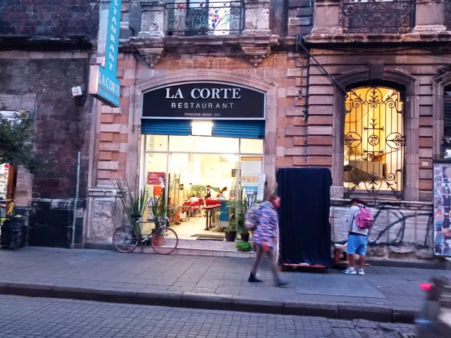 La Corte