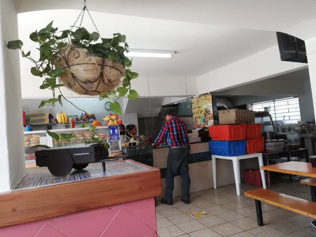 Loncheria Cuauhtemoc