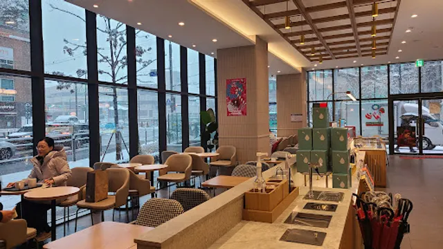 투썸플레이스 망우역사거리점