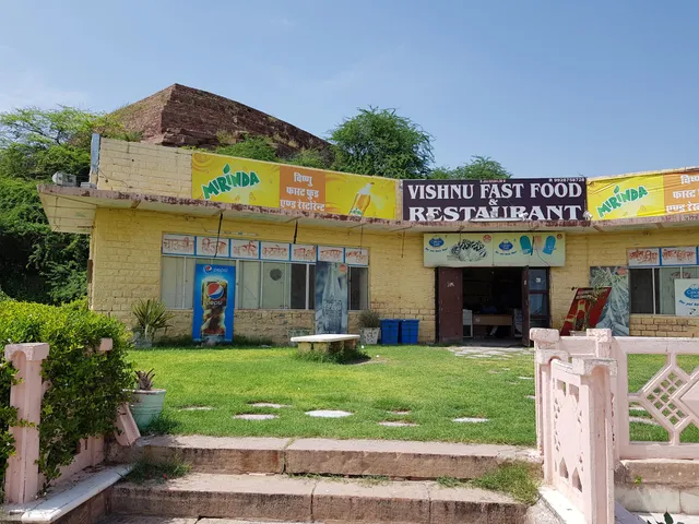 Vishnu Fast Food & Restaurant