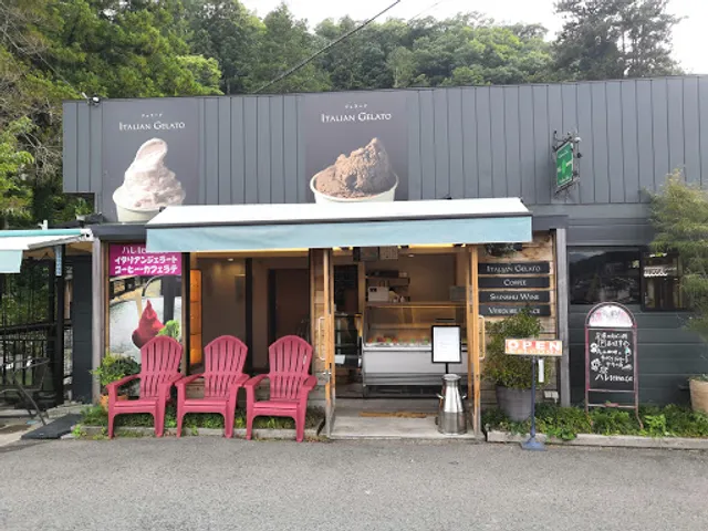 ハレTerrace参道仲見世店・お多福TORA-YA