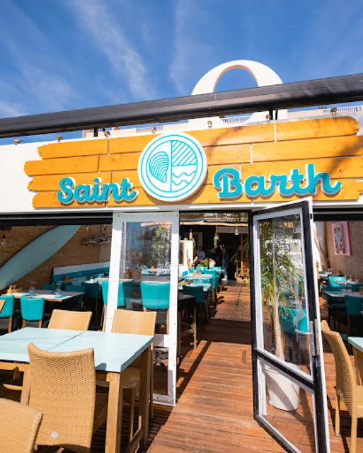 Le Saint Barth - Restaurant & Bar sur le port de Hyères