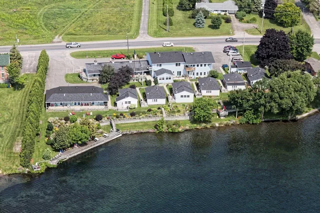 Dewar’s Inn on the River