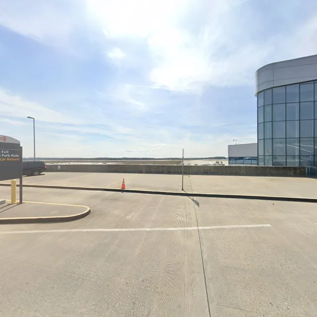 Airport International Terminal - Arrivals