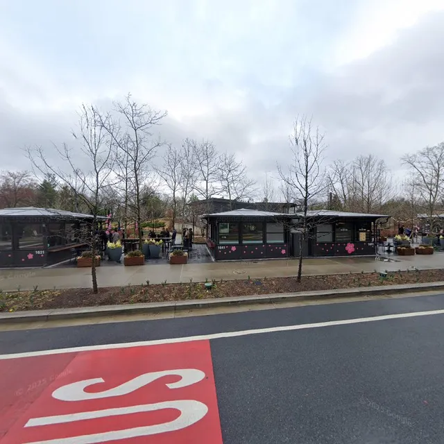 Bird’s Eye Thai, Water Park