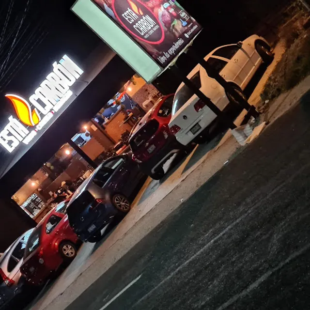 Restaurante Está Carbón Mar y Tierra en Atlixco