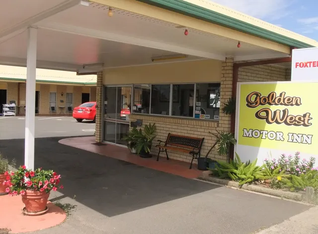 Golden West Motor Inn