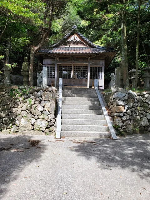 Iwado Shrine