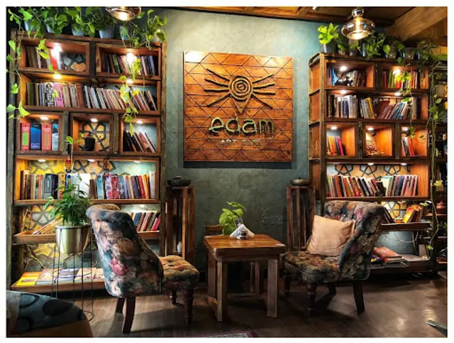 Edam Art Cafe & Patisserie