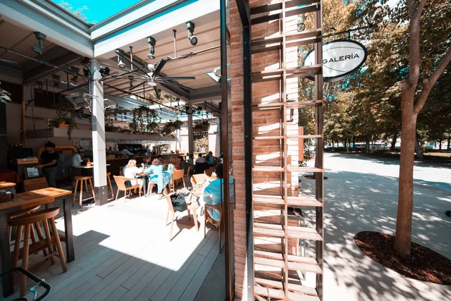 Florida Park Bar & Restaurant