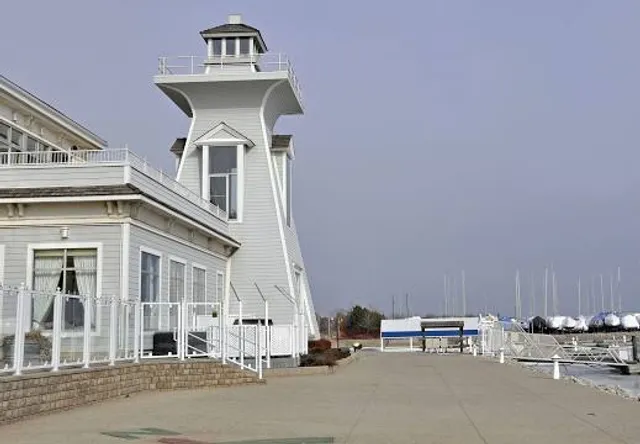 Oakville Lighthouse