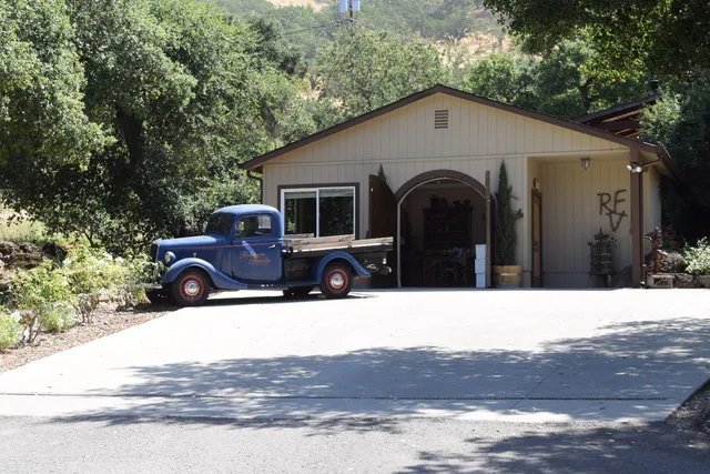 Robinson Family Vineyard