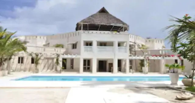 The Villa Luxury Suites Hotel