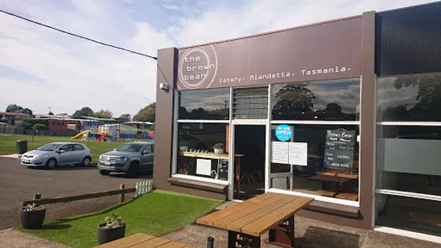 Brown Bear Eatery