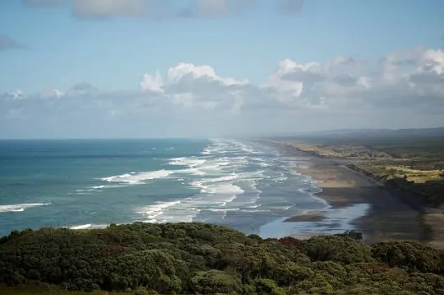 Ninety Mile Beach