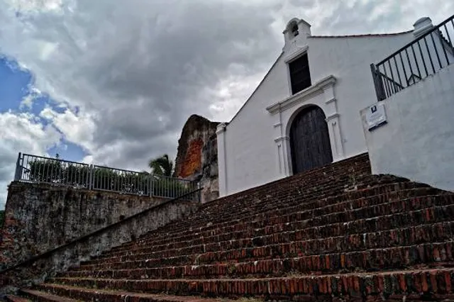 El Convento de Santo Domingo de Porta Coeli