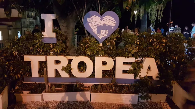 I love Tropea