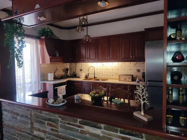 "Pleiades" Traditional apartment in Karystos