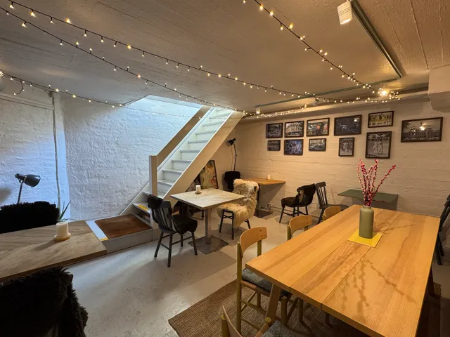 La Chanson - Vietnamese Cafe & Bistro