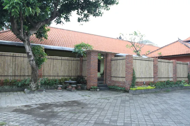 Pili Pili Homestay Legian