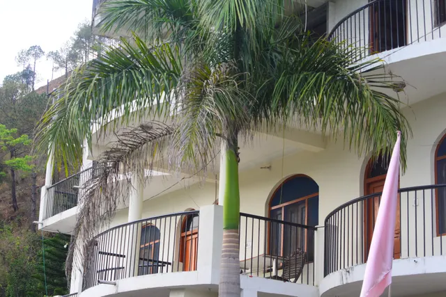 Hotel Lovers Paradise