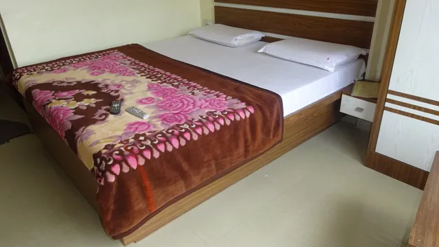 Hotel Shri Hari prem and restaurant