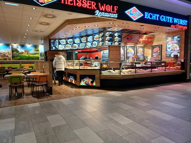 Wolf Wurstshop mit Heisser Wolf Restaurant