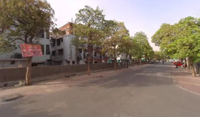 Domino’s sector 34