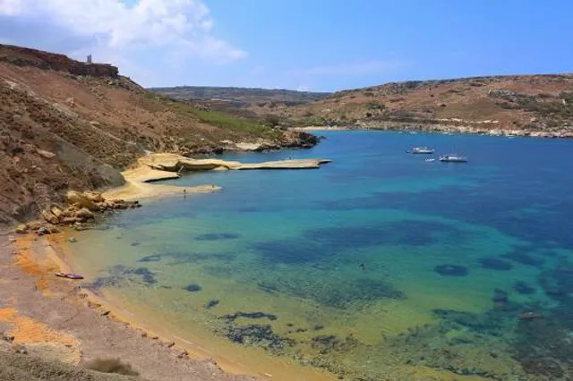Ġnejna Bay