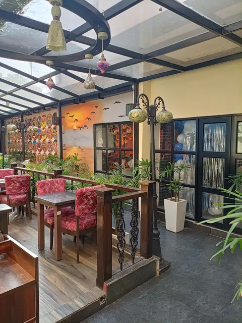 Cafe Pikkuli Shri Krishna Puri